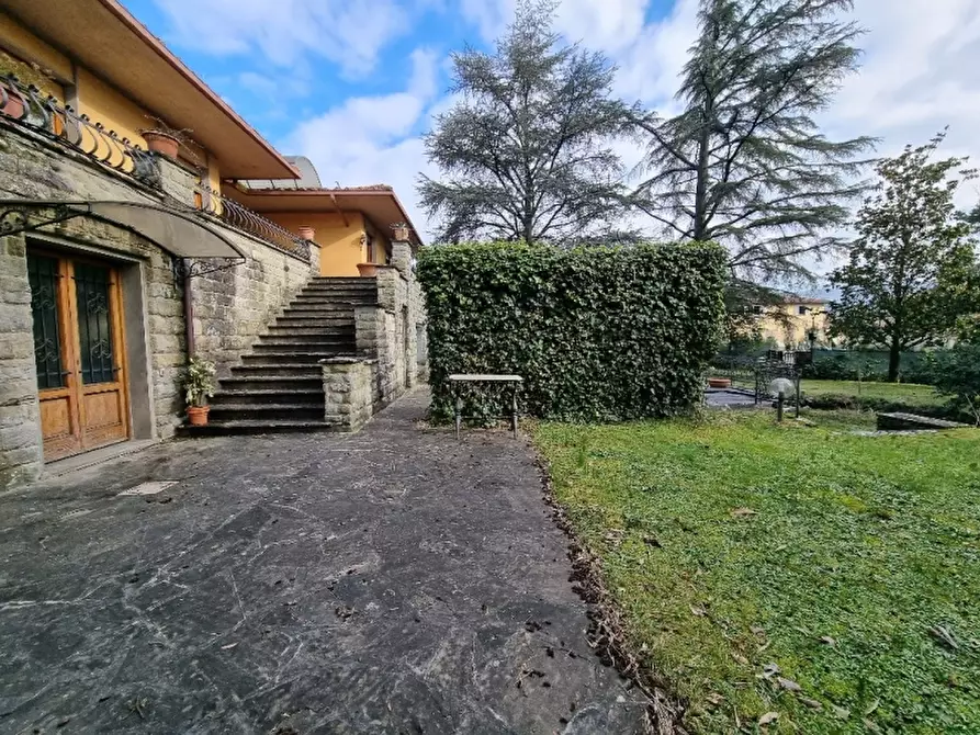 Immagine 24 di Villa in vendita  in Viale Beato Angelico 50039 a Vicchio