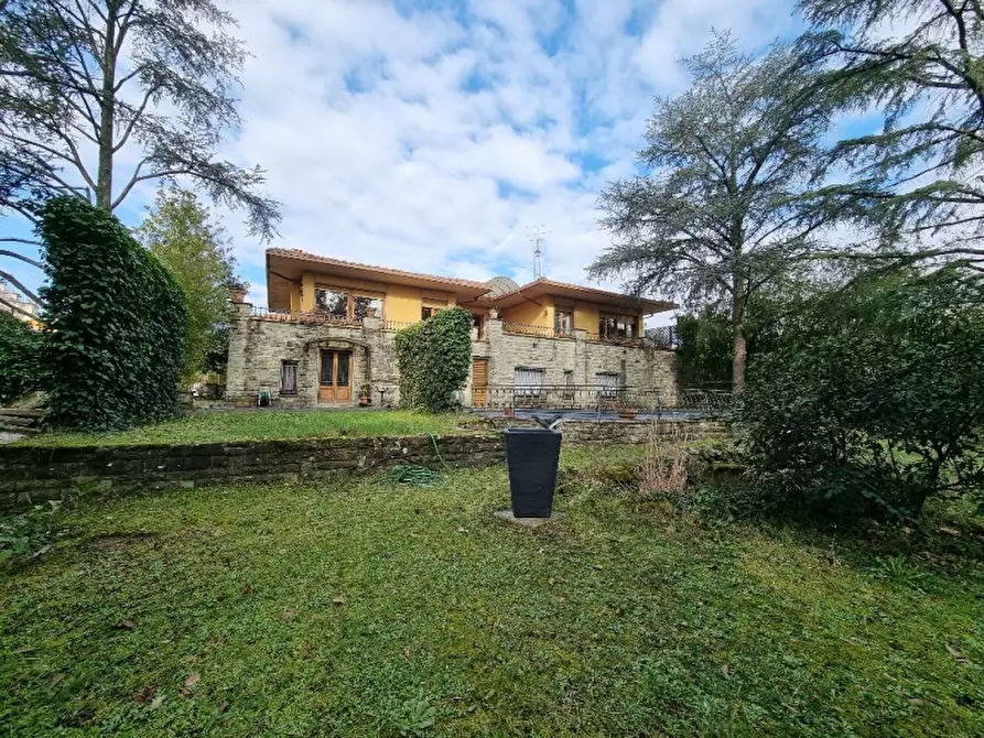Immagine 29 di Villa in vendita  in Viale Beato Angelico 50039 a Vicchio