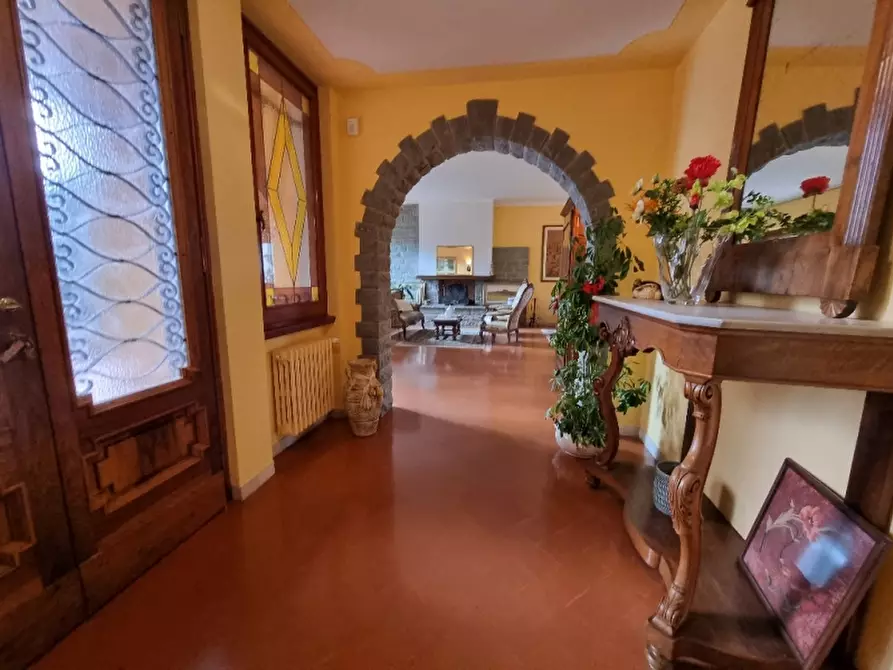 Immagine 32 di Villa in vendita  in Viale Beato Angelico 50039 a Vicchio