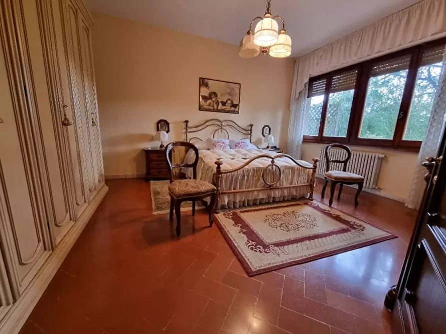 Immagine 37 di Villa in vendita  in Viale Beato Angelico 50039 a Vicchio