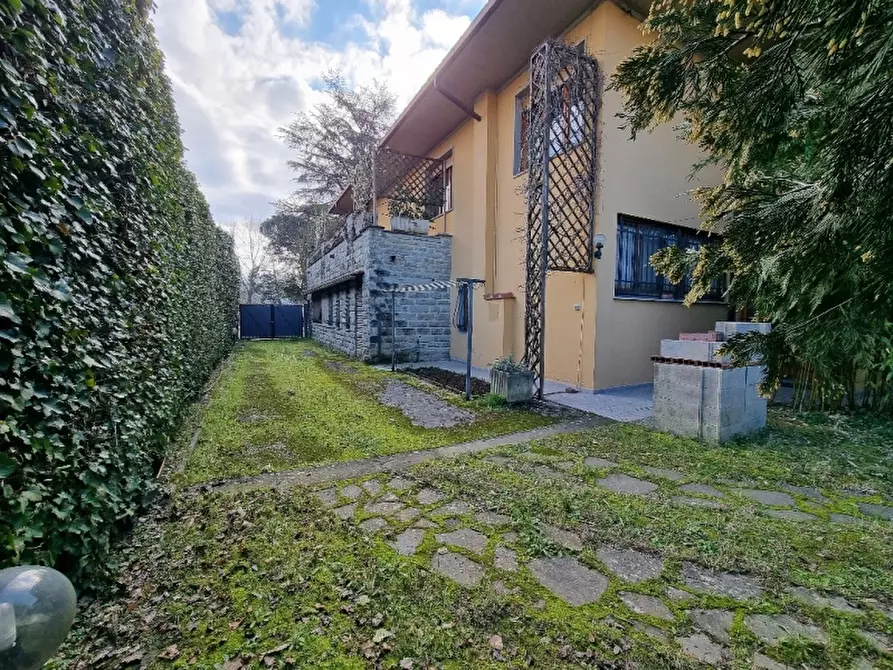 Immagine 40 di Villa in vendita  in Viale Beato Angelico 50039 a Vicchio