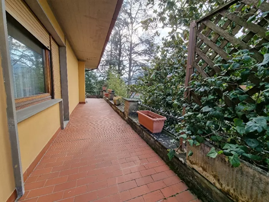 Immagine 8 di Villa in vendita  in Viale Beato Angelico 50039 a Vicchio