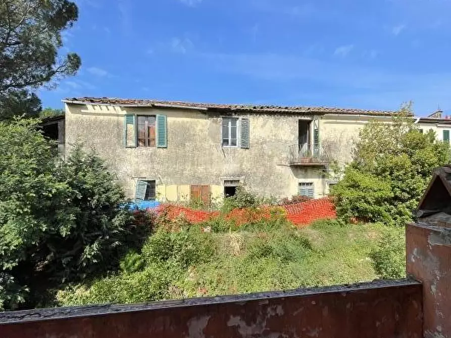 Immagine 1 di Casa colonica in vendita  in PIAZZA DANTE ALIGHIERI a Reggello
