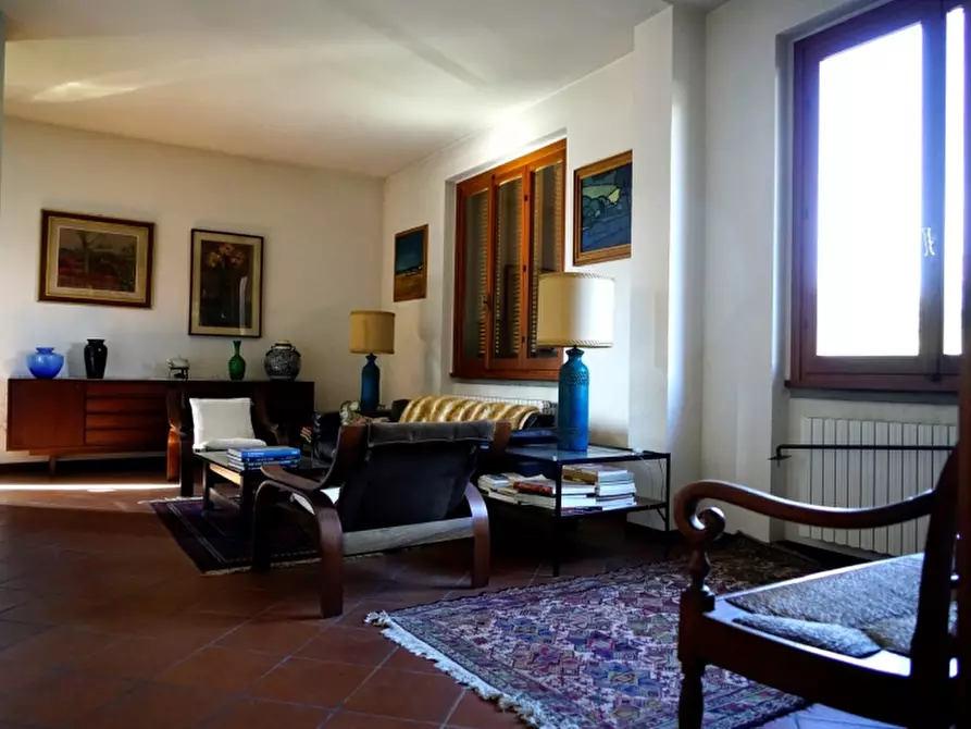 Immagine 11 di Villa in vendita  in VIALE KENNEDY 50038 a Borgo San Lorenzo