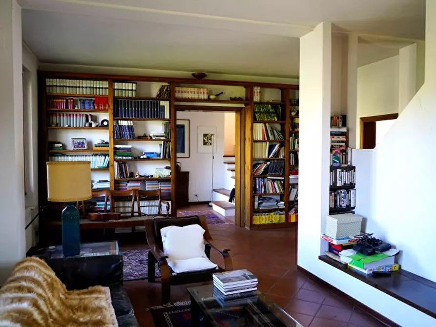 Immagine 14 di Villa in vendita  in VIALE KENNEDY 50038 a Borgo San Lorenzo