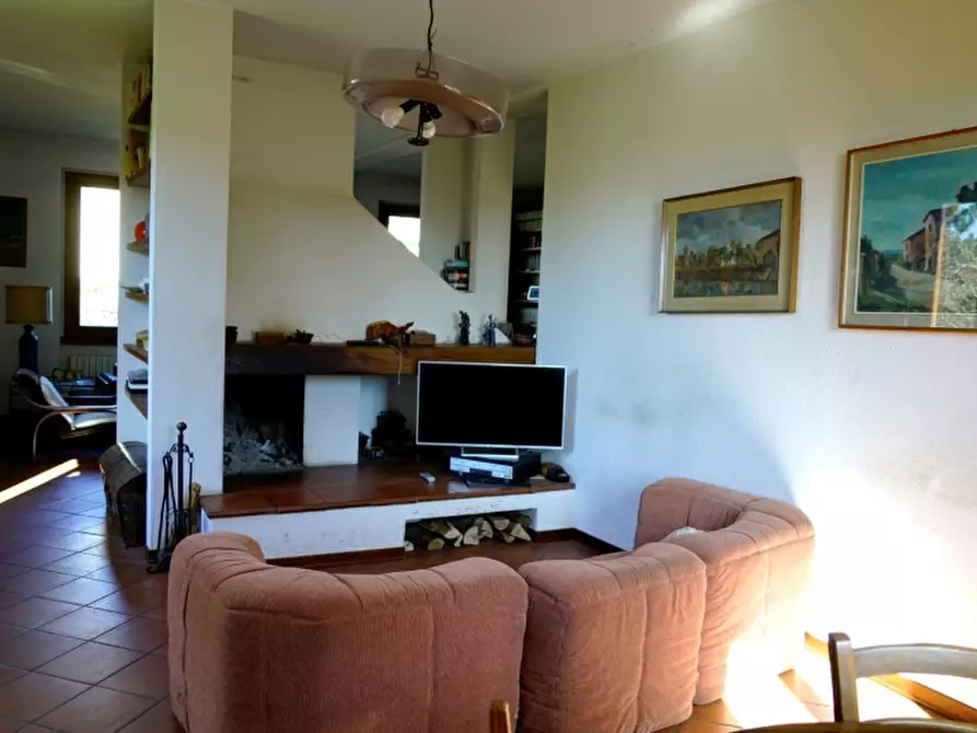 Immagine 4 di Villa in vendita  in VIALE KENNEDY 50038 a Borgo San Lorenzo