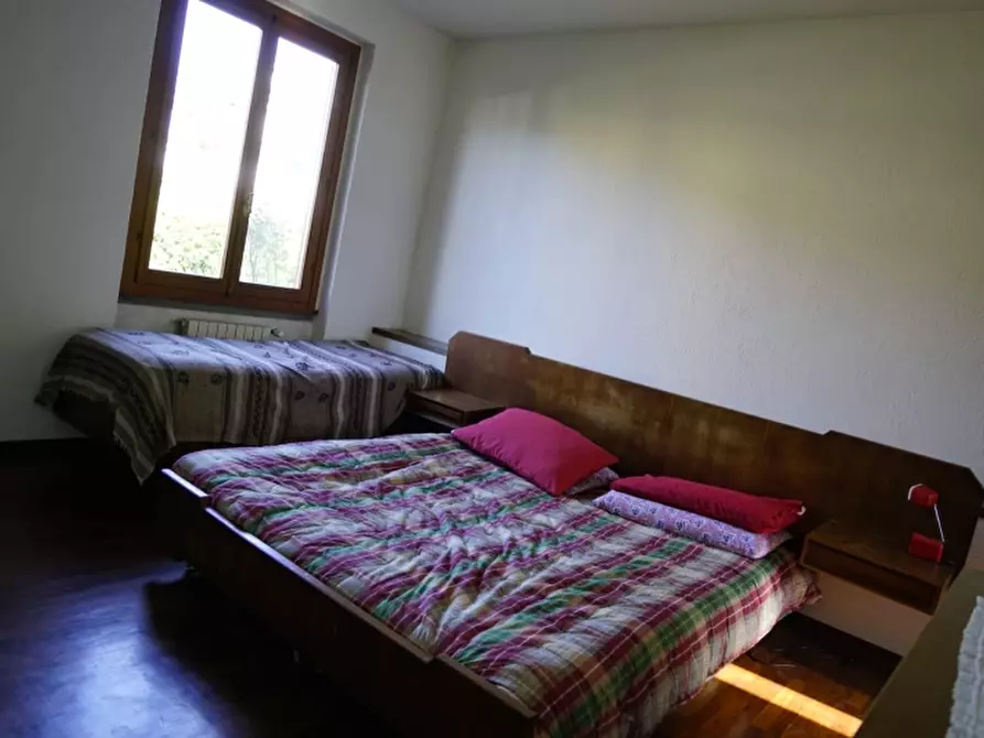 Immagine 10 di Villa in vendita  in VIALE KENNEDY 50038 a Borgo San Lorenzo