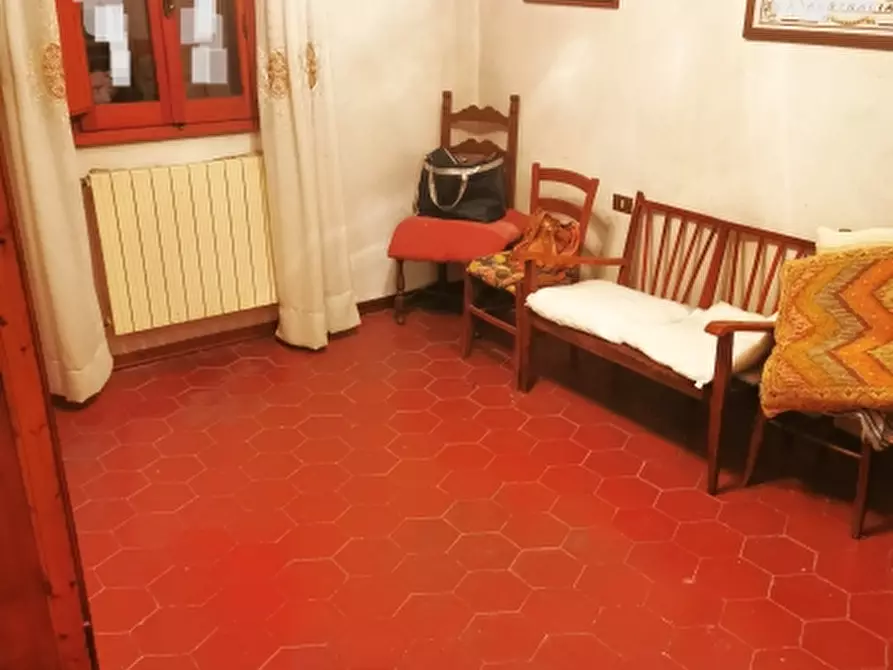 Immagine 11 di Appartamento in vendita  in PIAZZA DANTE ALIGHIERI 54 a Borgo San Lorenzo