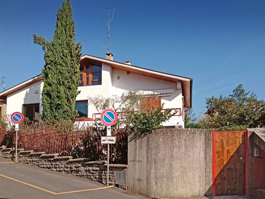 Immagine 1 di Villa in vendita  in PIAZZA DANTE a Borgo San Lorenzo