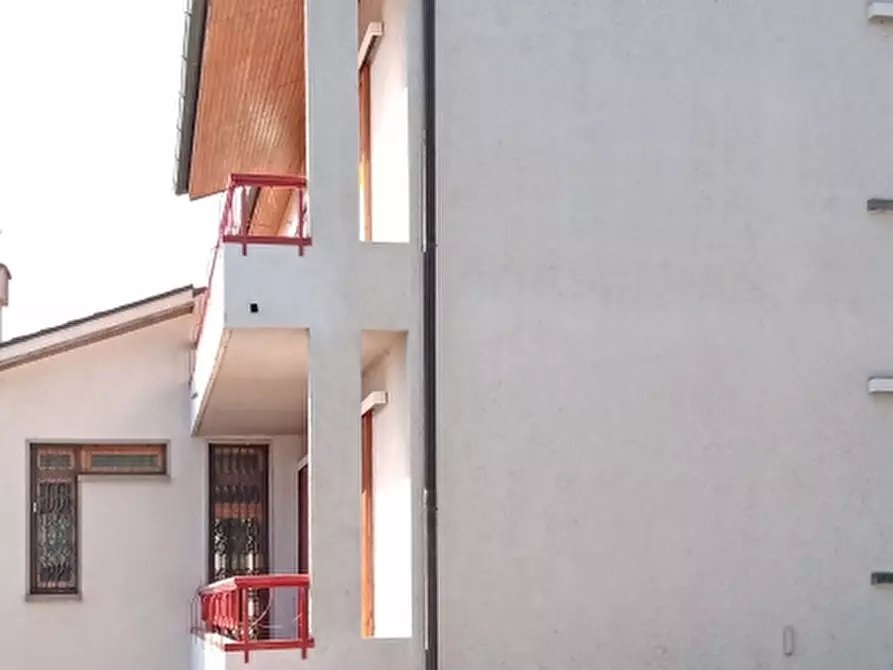 Immagine 7 di Villa in vendita  in PIAZZA DANTE a Borgo San Lorenzo