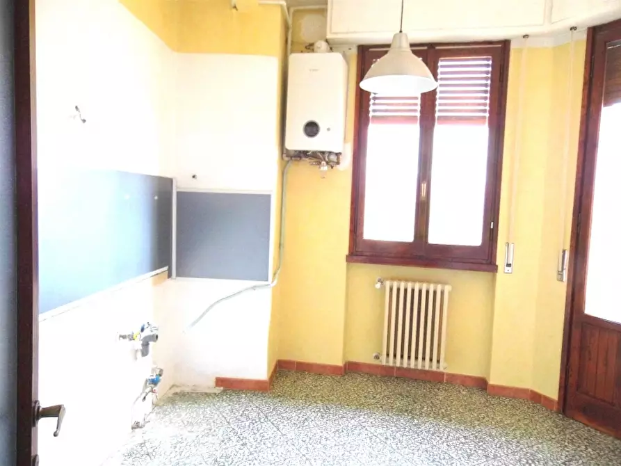 Immagine 7 di Appartamento in vendita  in PIAZZA DANTE 54 a Borgo San Lorenzo