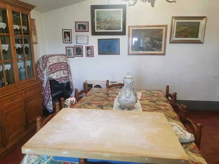 Immagine 21 di Casa colonica in vendita  in VIA ROMA a Rufina