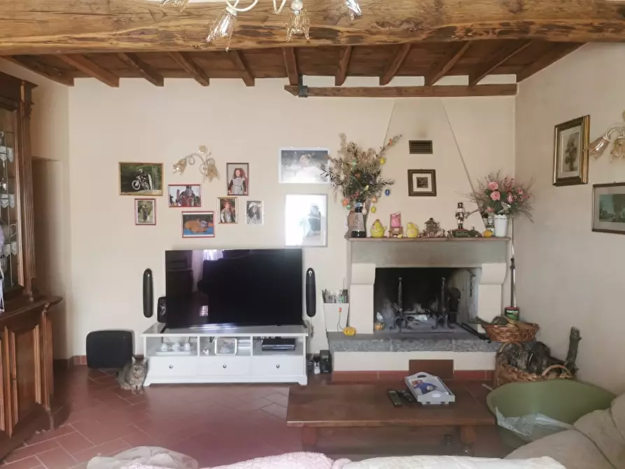 Immagine 25 di Casa colonica in vendita  in VIA ROMA a Rufina