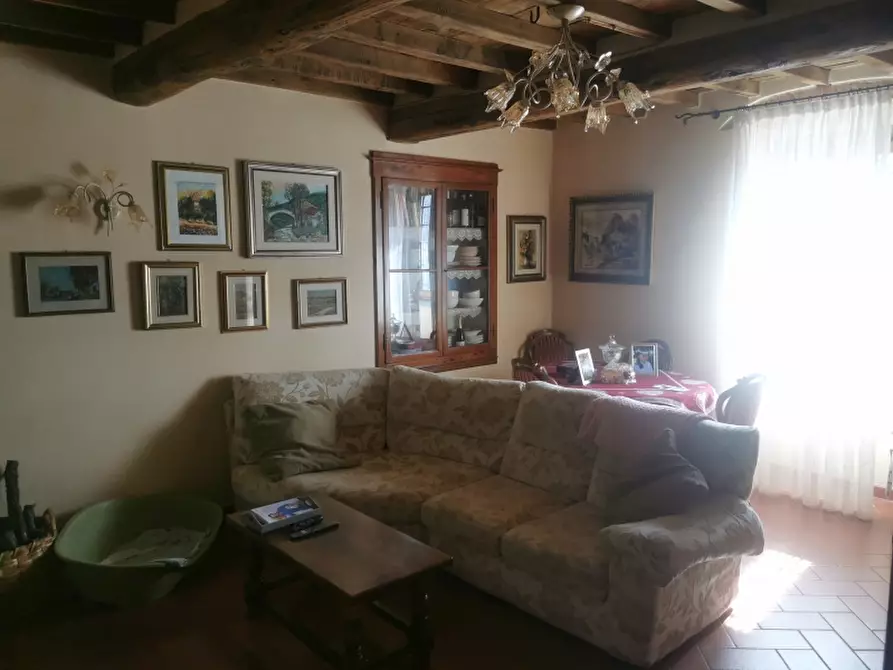 Immagine 26 di Casa colonica in vendita  in VIA ROMA a Rufina