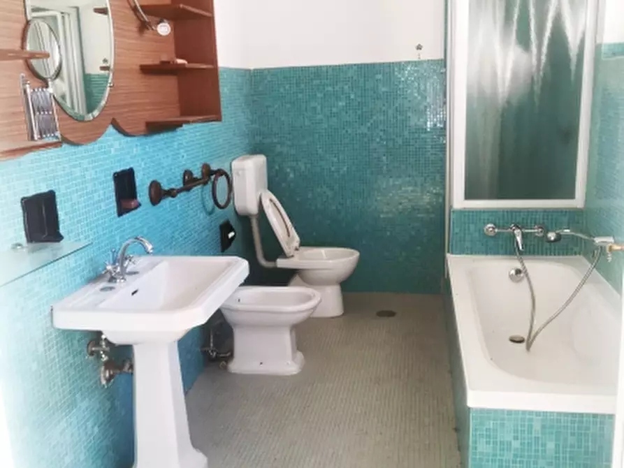 Immagine 7 di Appartamento in vendita  in PIAZZA DANTE a Borgo San Lorenzo