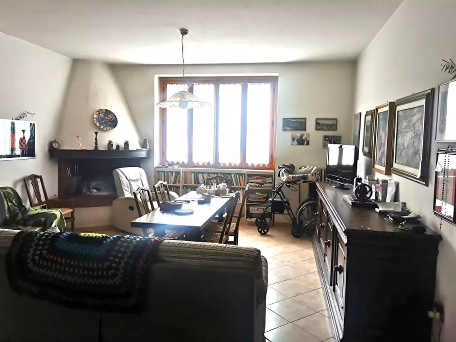 Immagine 3 di Appartamento in vendita  in SAGGINALE a Vicchio