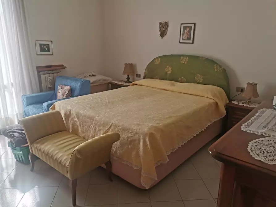 Immagine 10 di Villa in vendita  in PIAZZA DANTE ALIGHIERI a Borgo San Lorenzo