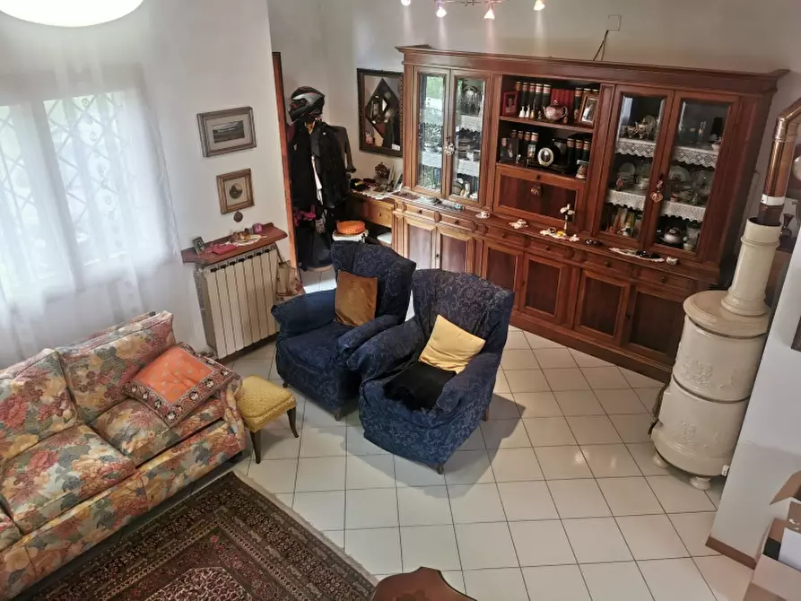 Immagine 3 di Villa in vendita  in PIAZZA DANTE ALIGHIERI a Borgo San Lorenzo