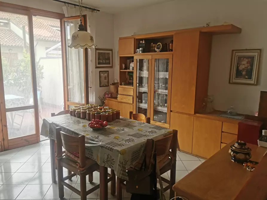 Immagine 5 di Villa in vendita  in PIAZZA DANTE ALIGHIERI a Borgo San Lorenzo