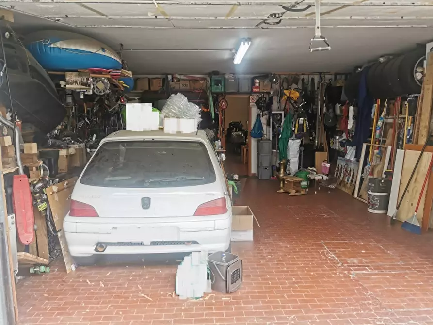 Immagine 9 di Villa in vendita  in PIAZZA DANTE ALIGHIERI a Borgo San Lorenzo