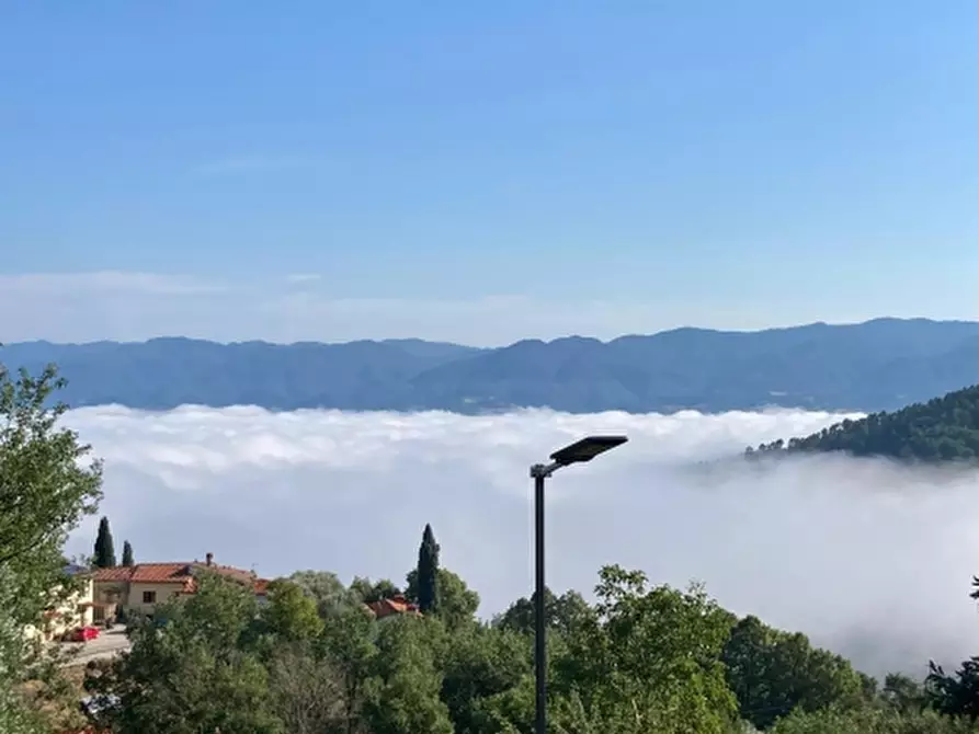 Immagine 3 di Casa colonica in vendita  in PIAZZA DANTE ALIGHIERI a Borgo San Lorenzo