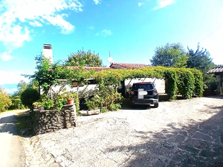 Immagine 12 di Casa colonica in vendita  in PIAZZA DANTE ALIGHIERI a Borgo San Lorenzo