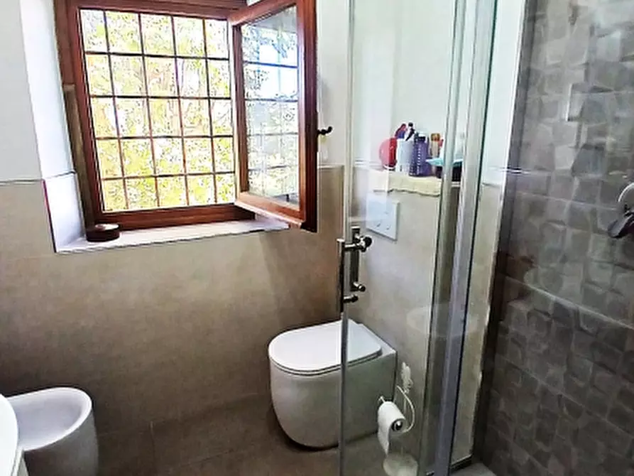 Immagine 16 di Casa colonica in vendita  in PIAZZA DANTE ALIGHIERI a Borgo San Lorenzo