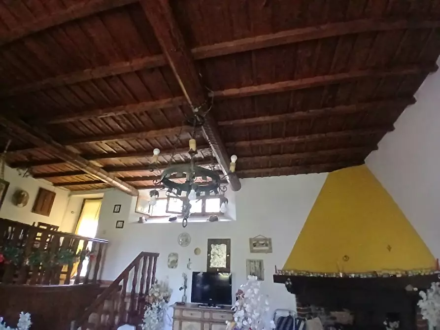 Immagine 5 di Casa colonica in vendita  in PIAZZA DANTE ALIGHIERI a Borgo San Lorenzo