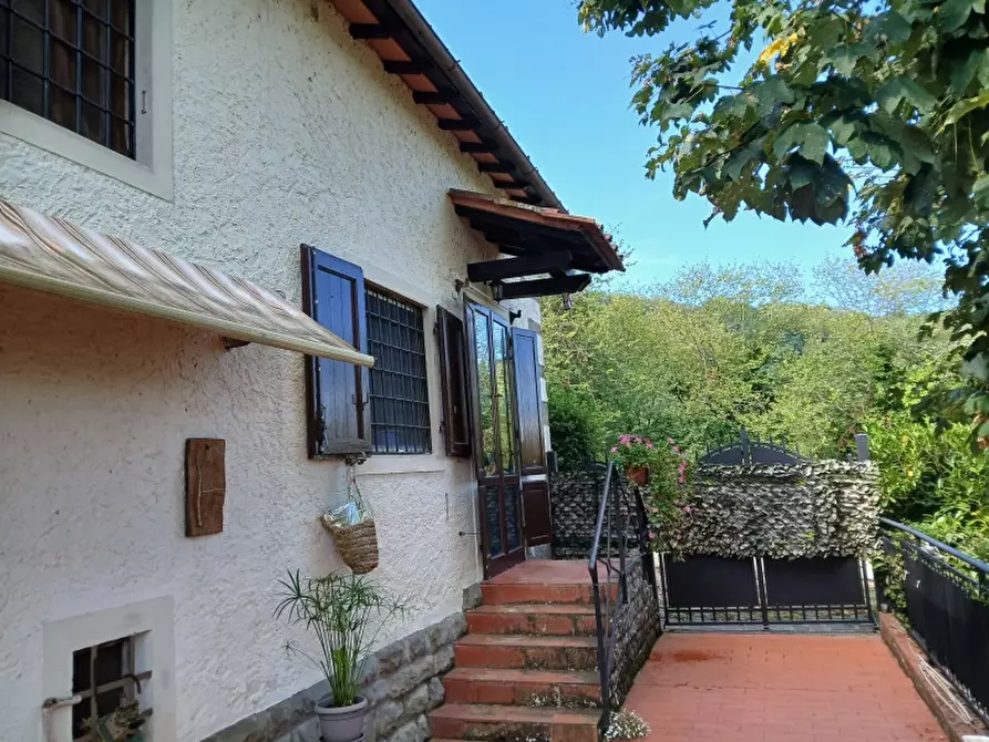 Immagine 8 di Casa colonica in vendita  in PIAZZA DANTE ALIGHIERI a Borgo San Lorenzo