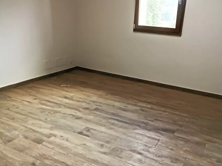 Immagine 15 di Casa colonica in vendita  in PIAZZA DANTE ALIGHIERI a Borgo San Lorenzo