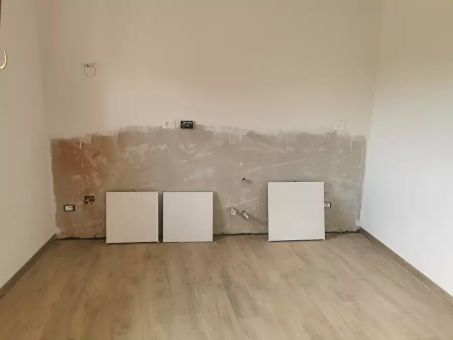 Immagine 17 di Casa colonica in vendita  in PIAZZA DANTE ALIGHIERI a Borgo San Lorenzo