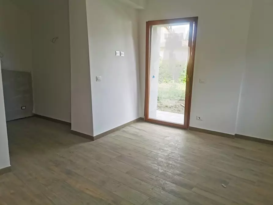 Immagine 4 di Casa colonica in vendita  in PIAZZA DANTE ALIGHIERI a Borgo San Lorenzo