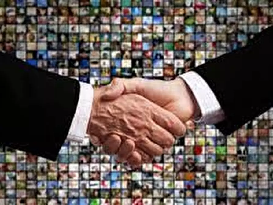 Immagine 1 di Attività commerciale in vendita  in PIAZZA DANTE ALIGHIERI 54 a Borgo San Lorenzo