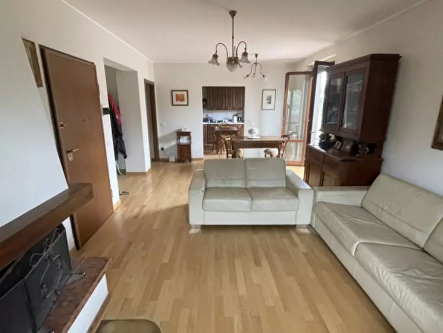 Immagine 2 di Appartamento in vendita  in PIAZZA DANTE a Borgo San Lorenzo