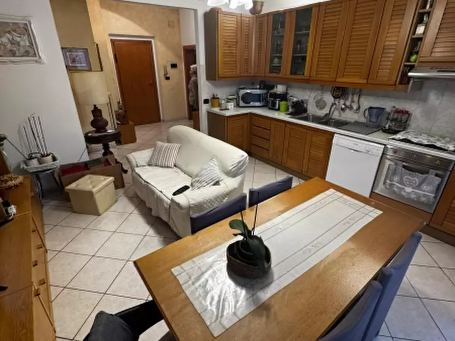 Immagine 5 di Appartamento in vendita  in PIAZZA DANTE ALIGHIERI a Borgo San Lorenzo