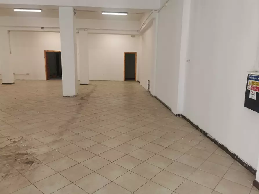 Immagine 2 di Locale commerciale in affitto  in PIAZZA DANTE ALIGHIERI a Borgo San Lorenzo