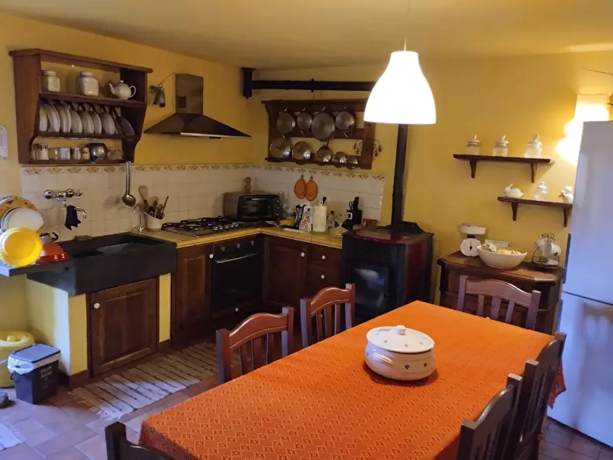 Immagine 2 di Terratetto in vendita  in PIAZZA DANTE ALIGHIERI a Londa