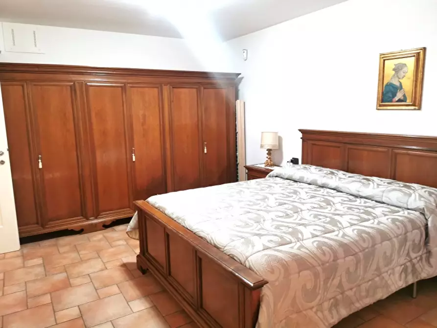 Immagine 13 di Villa in vendita  in PIAZZA DANTE ALIGHIERI a Borgo San Lorenzo