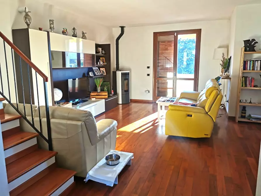 Immagine 4 di Villa in vendita  in PIAZZA DANTE ALIGHIERI a Borgo San Lorenzo