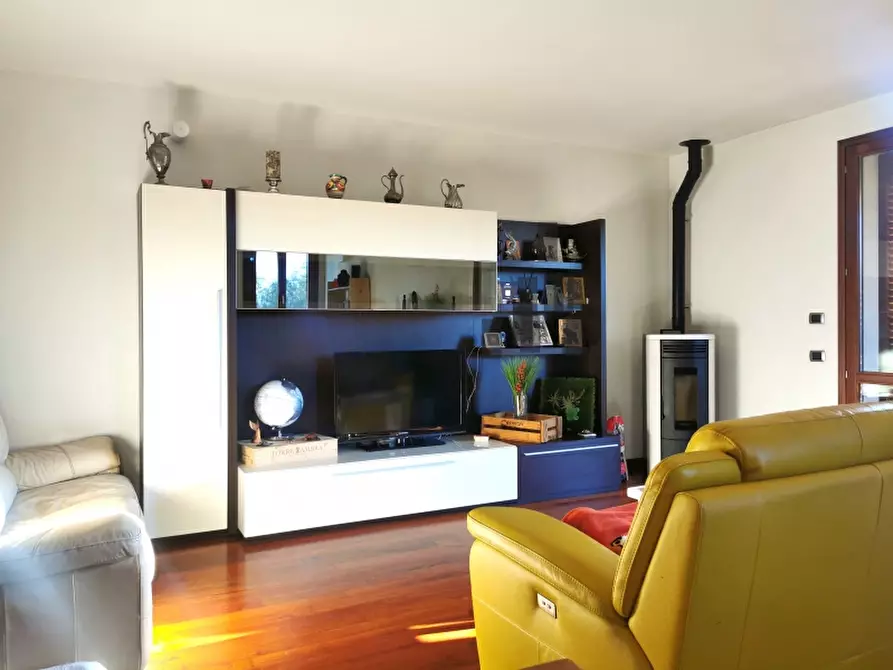 Immagine 6 di Villa in vendita  in PIAZZA DANTE ALIGHIERI a Borgo San Lorenzo