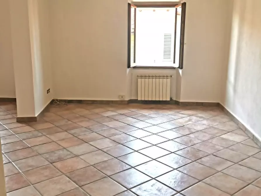 Immagine 3 di Appartamento in vendita  in PIAZZA DANTE 54 a Borgo San Lorenzo