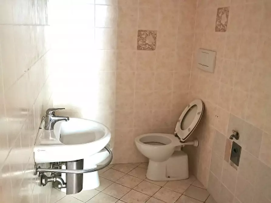 Immagine 10 di Appartamento in vendita  in PIAZZA DANTE ALIGHIERI a Borgo San Lorenzo