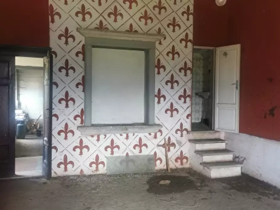 Immagine 11 di Casa colonica in vendita  in PIAZZA DANTE ALIGHIERI a Borgo San Lorenzo