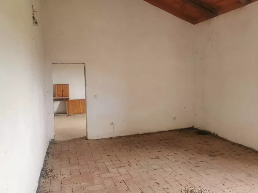 Immagine 12 di Casa colonica in vendita  in PIAZZA DANTE ALIGHIERI a Borgo San Lorenzo