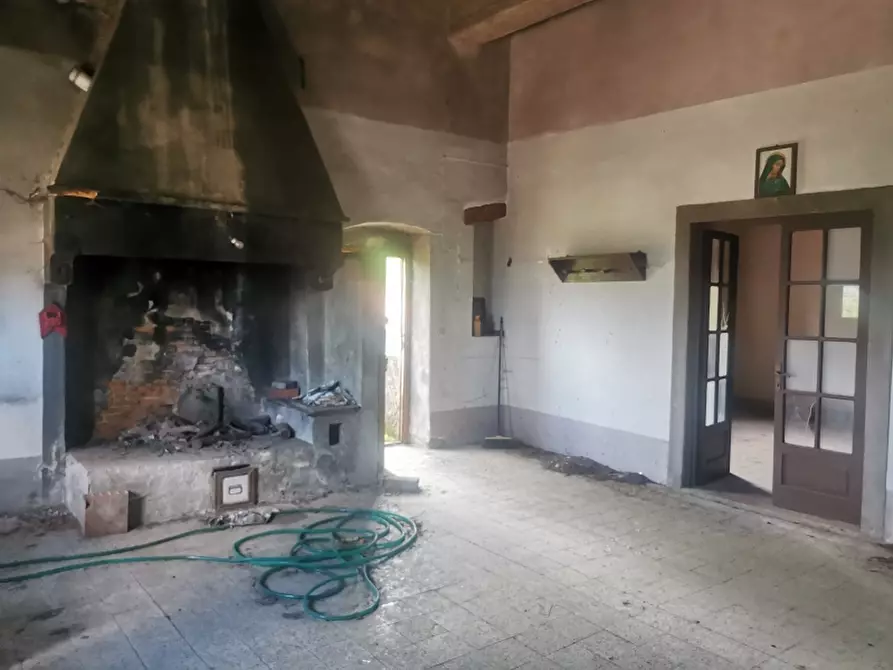 Immagine 17 di Casa colonica in vendita  in PIAZZA DANTE ALIGHIERI a Borgo San Lorenzo