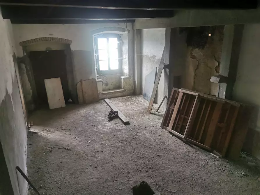 Immagine 21 di Casa colonica in vendita  in PIAZZA DANTE ALIGHIERI a Borgo San Lorenzo