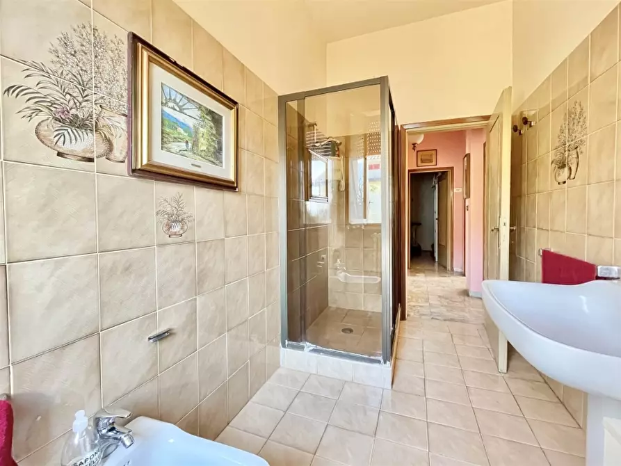 Immagine 4 di Appartamento in vendita  in PIAZZA DANTE a Borgo San Lorenzo