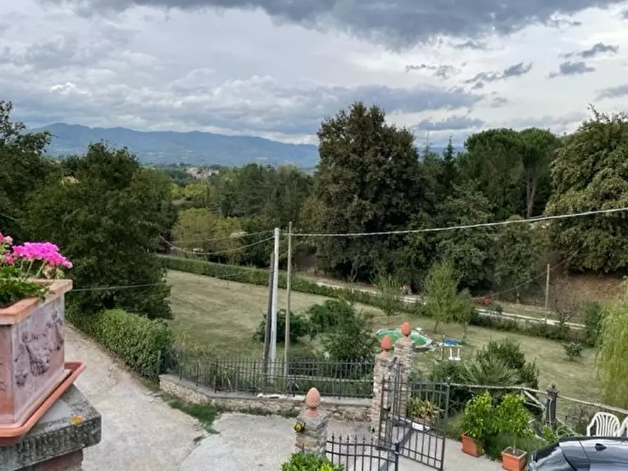 Immagine 11 di Rustico / casale in vendita  in PIAZZA DANTE ALIGHIERI a Vicchio