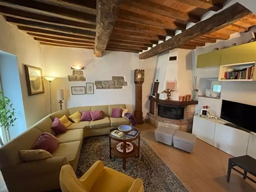 Immagine 10 di Rustico / casale in vendita  in PIAZZA DANTE ALIGHIERI a Vicchio