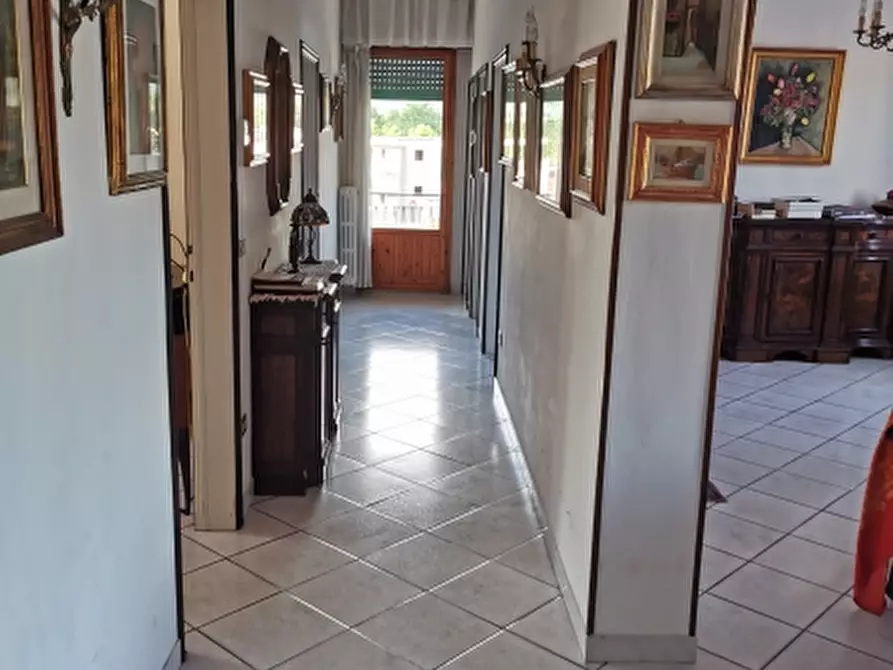 Immagine 5 di Appartamento in vendita  in PIAZZA DANTE ALIGHIERI a Borgo San Lorenzo